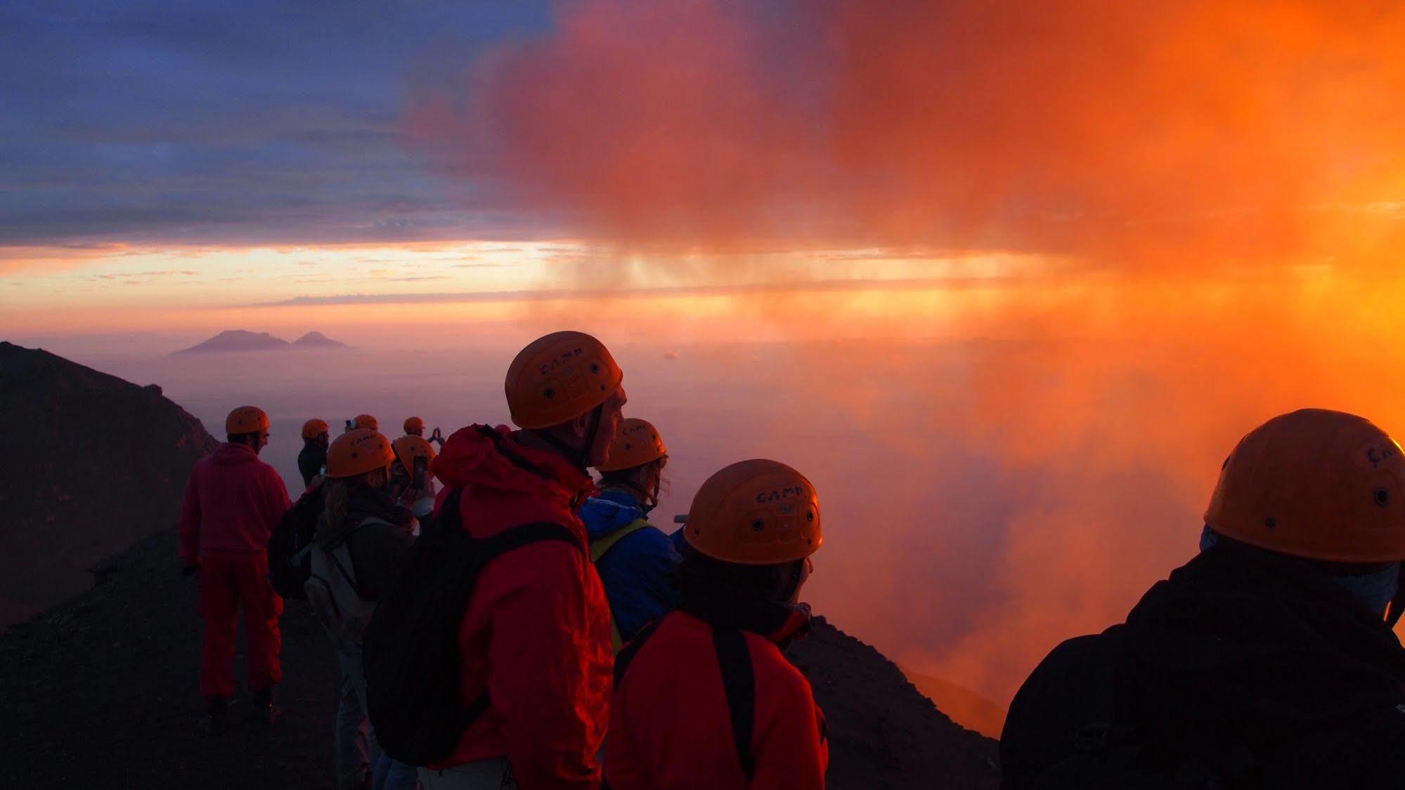 Il Vulcano A Piedi สตรอมโบลี ภายนอก รูปภาพ